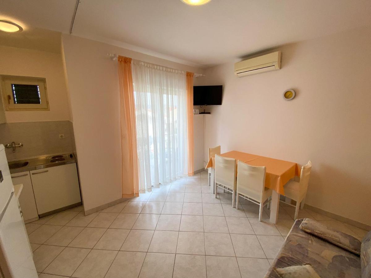 Apartments Pulic ザボリッチ エクステリア 写真