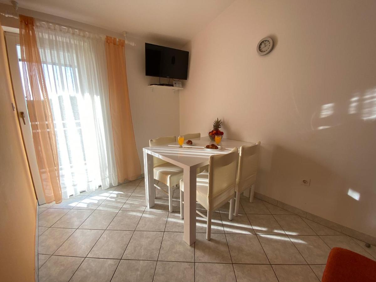 Apartments Pulic ザボリッチ エクステリア 写真